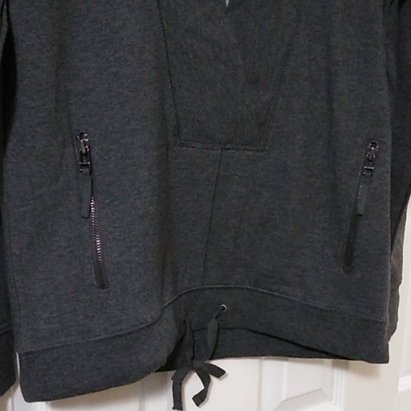Banana Republic comfortable cotton gray pullover - Picture 3 of 6